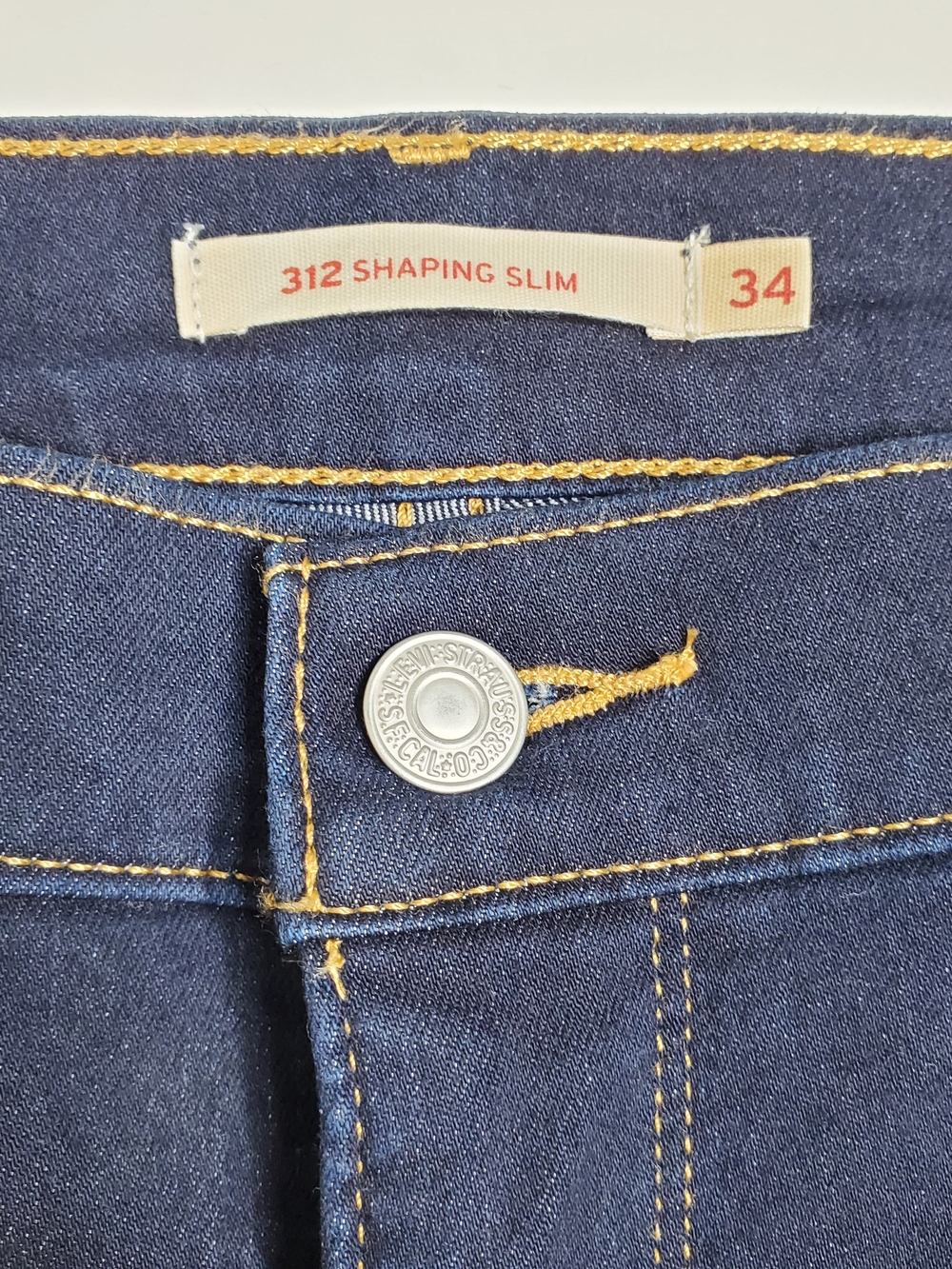 Levi's Women's 312 Shaping Slim Jeans, Blue (Size 34) - Picture 4 of 10